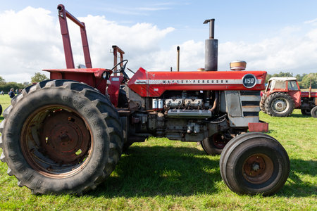Drayton.Somerset.United kingdom.August 19th 2023.A Massey Ferguson 1150 is on show at a Yesterdays Farming eventのeditorial素材