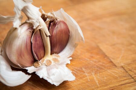 raw garlic food ingredient for cookingの写真素材