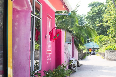 Ari Atoll, Maldives -24 december 2018: Pink buildings in Maldivesのeditorial素材