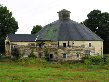 Vintage round barn.の写真素材