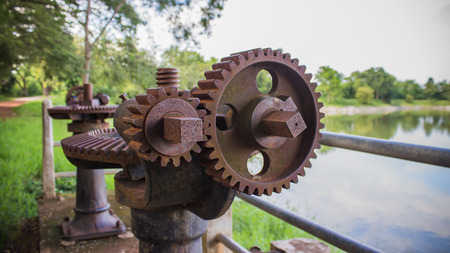 The mechanism control water gate