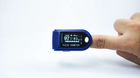 Pulse oximeter used to measure pulse rate and oxygen levelsのeditorial素材