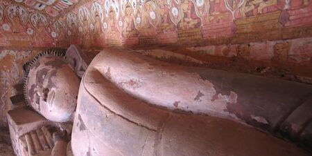 Big laying buddha - Hpo Win Daung caves - Myanmar - Panorama.の写真素材