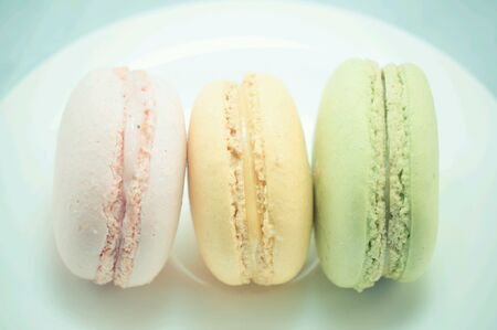 Macaron on plateの素材