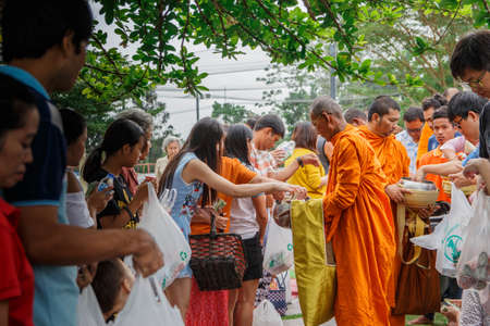 Making merit to the monks of Buddhist people on 18-9-2018 at 9:00 amのeditorial素材