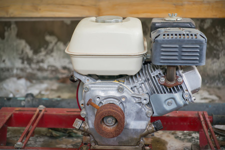 Small gasoline engine