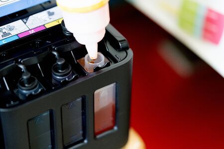 Repairs and Maintenance inkjet printers. Refill ink cartridges, printer Inkjet colors.