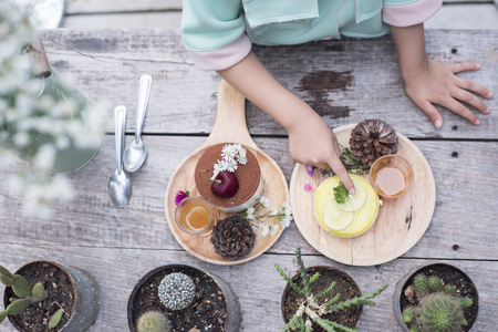 Children eating sweets bakeryの写真素材