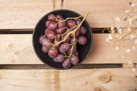 Red grapes in a bowl