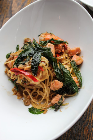 Spaghetti with spicy prawnの写真素材