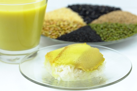 Thai desserts with whole grains and brown rice の写真素材