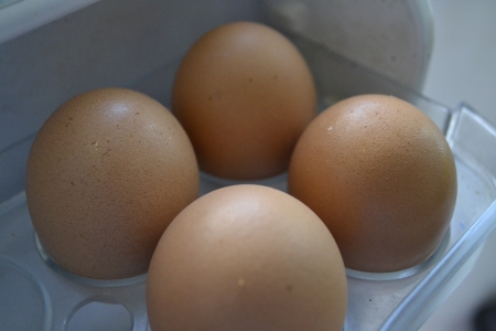 Eggs in tray 