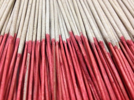 Joss sticks in a templeの素材