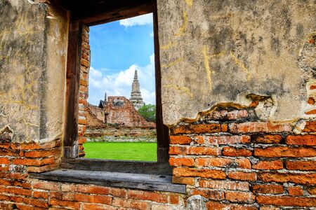 Thailand's in Ayutthaya Historical Park, Worship of Thailand,Buddha statue,History of Thailand,Buddha statue Temple of Ayutthaya Province, Old Beautiful Temple, Old wall and windowsの写真素材