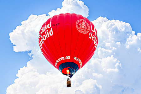 Igualada, Barcelona, ââSpain; July 10, 2025. 29th European Hot Air Balloon Festival in Igualada. Hot air balloon gatheringのeditorial素材