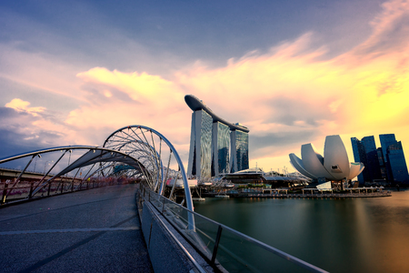 Singapore skyline at the Marina during twilight.のeditorial素材