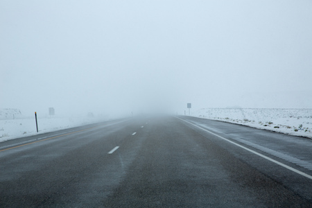 US snowing I 15 interstate snowed road in Nevada USAの写真素材