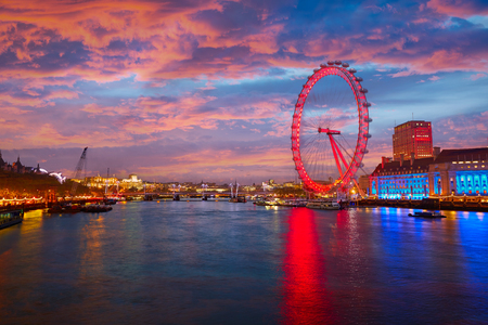 London sunset at Thames river near Big Ben in Englandのeditorial素材