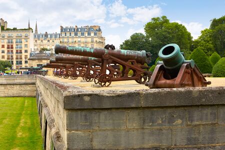 Les Invalides facade and cannons in Paris Franceの写真素材