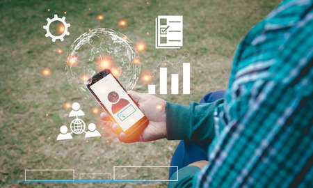 people use the phone Access to online transactions And connecting around the world with the...