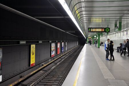 VIENNA, AUSTRIA - 12.03.2016: subway station people and architectureのeditorial素材