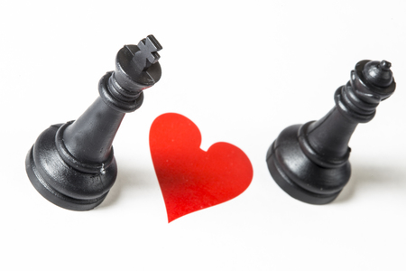 heart between chessの写真素材