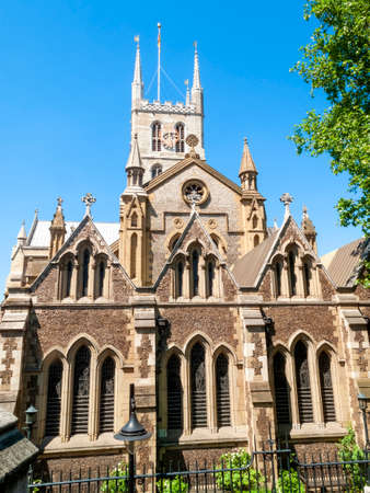 Southwark Cathedral at London Bridge London England UK built around 666AD rebuilt in a Norman Gothic style in 1206AD and is a popular travel destination tourist attraction landmark, stock photo imageの写真素材