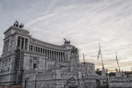 The Monument to Vittorio Emanuele II situated in the Italian capital of Rome.のeditorial素材