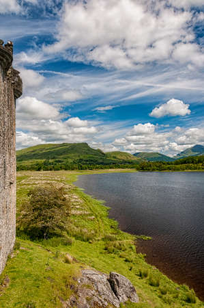 Kilchurn Castle, a ruined 15th century structure on the banks of Loch Awe, in Argyll and Bute, Scotland.のeditorial素材
