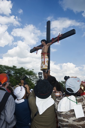 Participant in the Senakulo in Cutud, San Fernando, Pampanga in the Philippines where they dramatize the Passion of Jesus Christ.  The event is highlighted by live crucifixions of men. This is an annual Holy Week ritual in Barangay Cutud, San Fernando, Paのeditorial素材