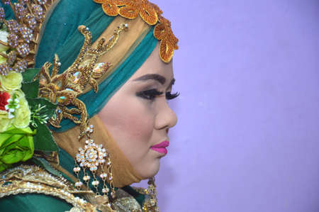 TARAKAN - INDONESIA, 4 FEBRUARY 2018 : portrait of a beautiful bugis bride wearing a traditional Bugis bridal dress before or on her wedding dayのeditorial素材