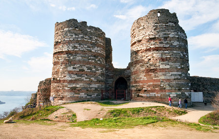 ISTANBUL, TURKEY - FEBRUARY 13, 2014: Yoros Castle, Bosphorus Anatolian Side, Anadolu Kavagi, Istanbul Turkey.のeditorial素材