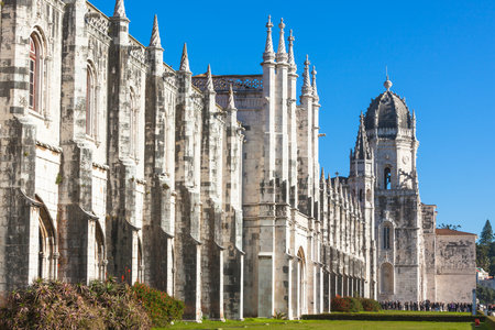 Mosteiro dos Jeronimos (Jeronimos Monestary) in Belem, Lisbon exterior facadeのeditorial素材