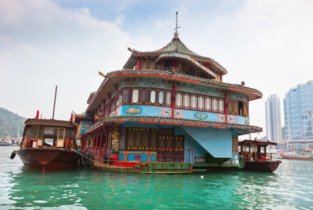 HONG KONG, HONG KONG - SEPTEMBER 26: the world famous floating restaurant Jumbo in the Aberdeen bay in Hong Kong on September, 26, 2012のeditorial素材