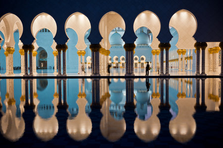 Beautiful gallery of famous Sheikh Zayed White Mosque in Abu Dhabi, UAE at nightのeditorial素材