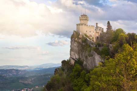 Castle in San Marino -Â La CestaÂ orÂ Fratta,Â Seconda Torre -Â the Second Towerのeditorial素材