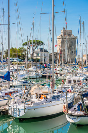 FRANCE, LA ROCHELLE - SEPTEMBER 21, 2015: View of yachts in the old port of La Rochelle Franceのeditorial素材