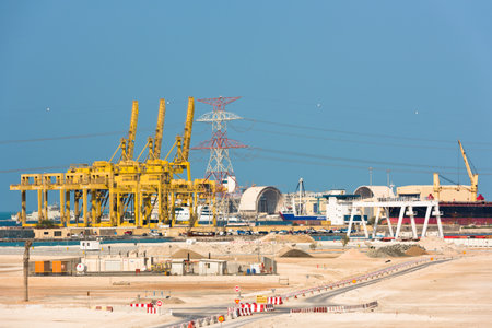 UAE, ABU DHABI - DECEMBER 24, 2014: Ð¡onstruction site in Abu Dhabi, United Arab Emirates. Industrial in progress viewのeditorial素材