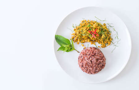 Stir Fried Minced Pork with Hot Yellow Curry and berry rice