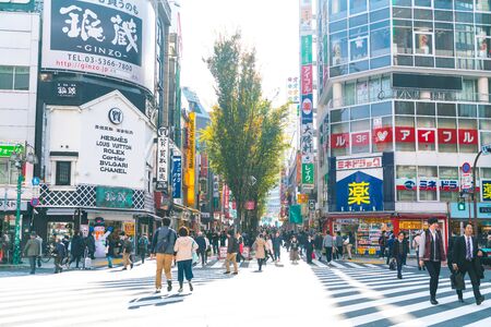 TOKYO ,JAPAN -  2016 Nov 17 :  Shinjuku is one of Tokyo's business districts with many international corporate headquarters located here. It is also a famous entertainment area , Nov 17, 2016 in Tokyo Japanのeditorial素材