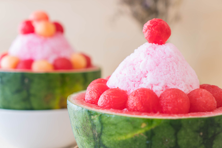 watermelon bingsu dessert on tableの写真素材