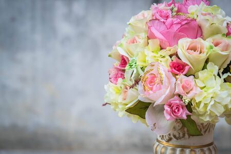 bouquet flower in vase - vintage effect filterの写真素材