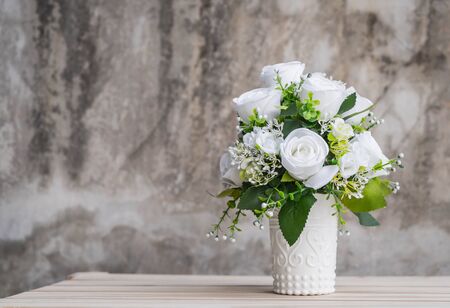 bouquet flower in vase - vintage effect filterの写真素材