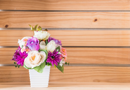 bouquet flowers in vase decorationの写真素材