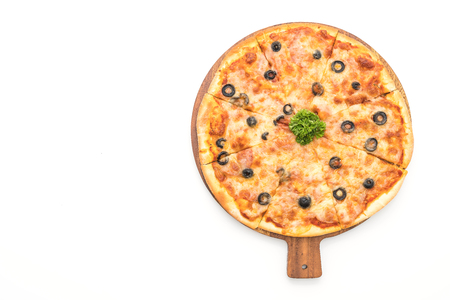pepperoni pizza with olive isolated on white backgroundの写真素材