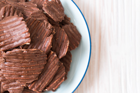 potato chips with chocolate on plate