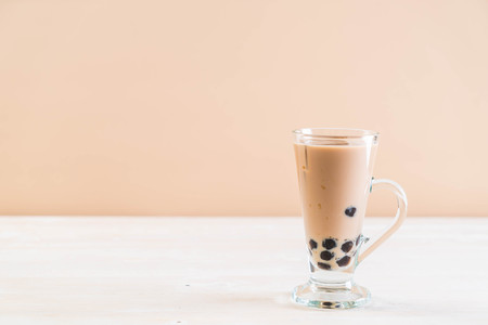 iced milk tea with bubbleの写真素材