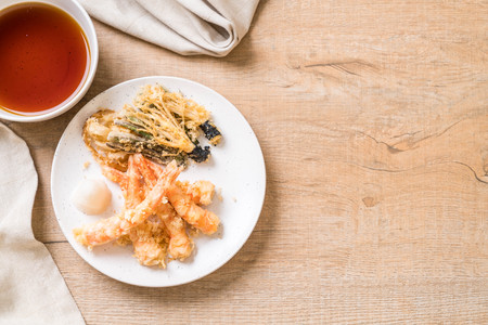 shrimps tempura (battered fried shrimps) with vegetable - japanese food styleの写真素材