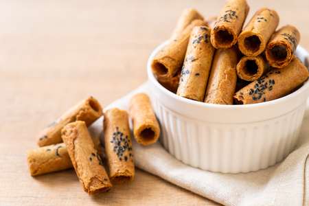 Thai crispy coconut roll - Thai dessert snack