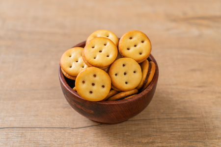 coconut biscuit with pineapple jam